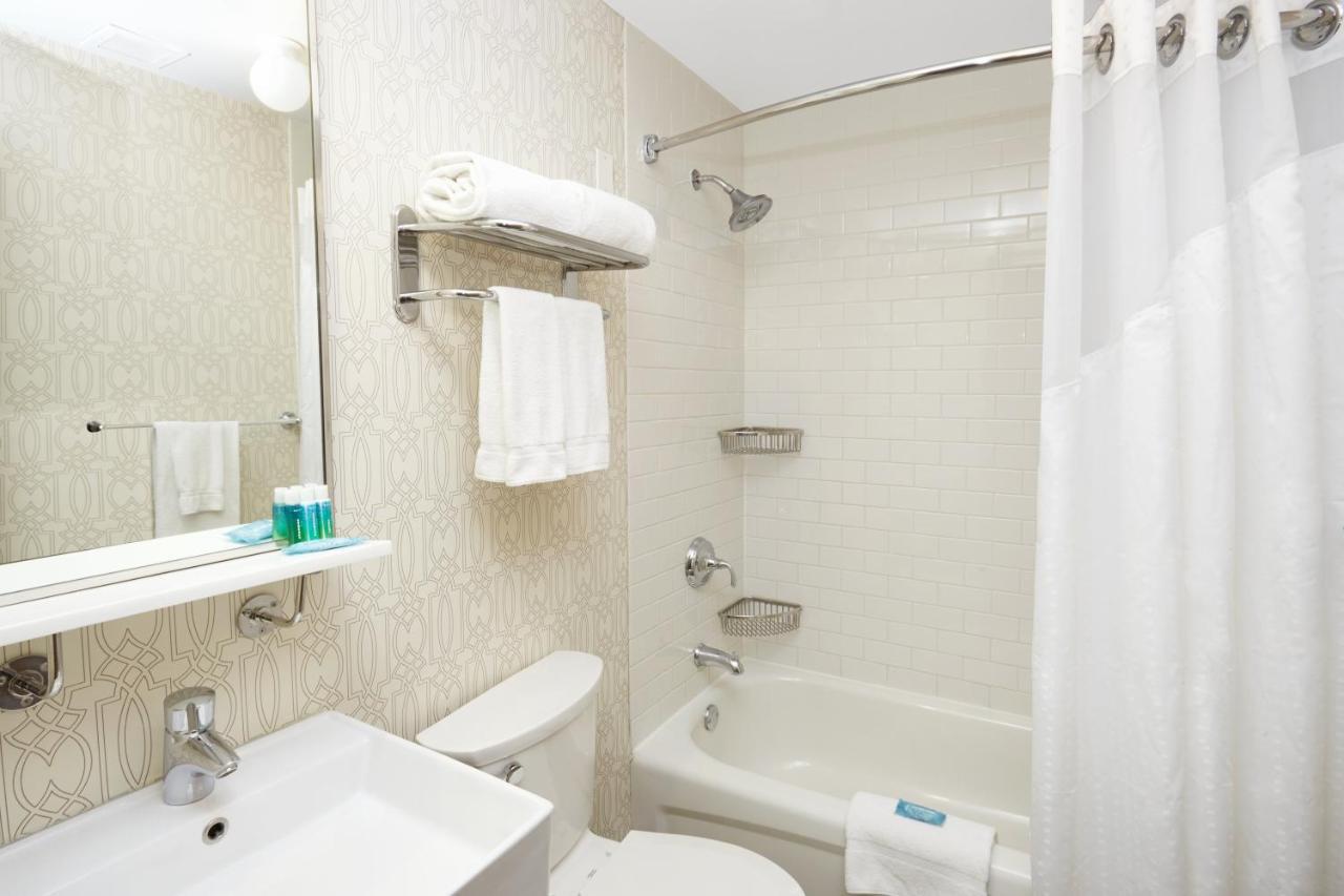 Holiday Inn Express Chicago - Magnificent Mile By Ihg Екстериор снимка
